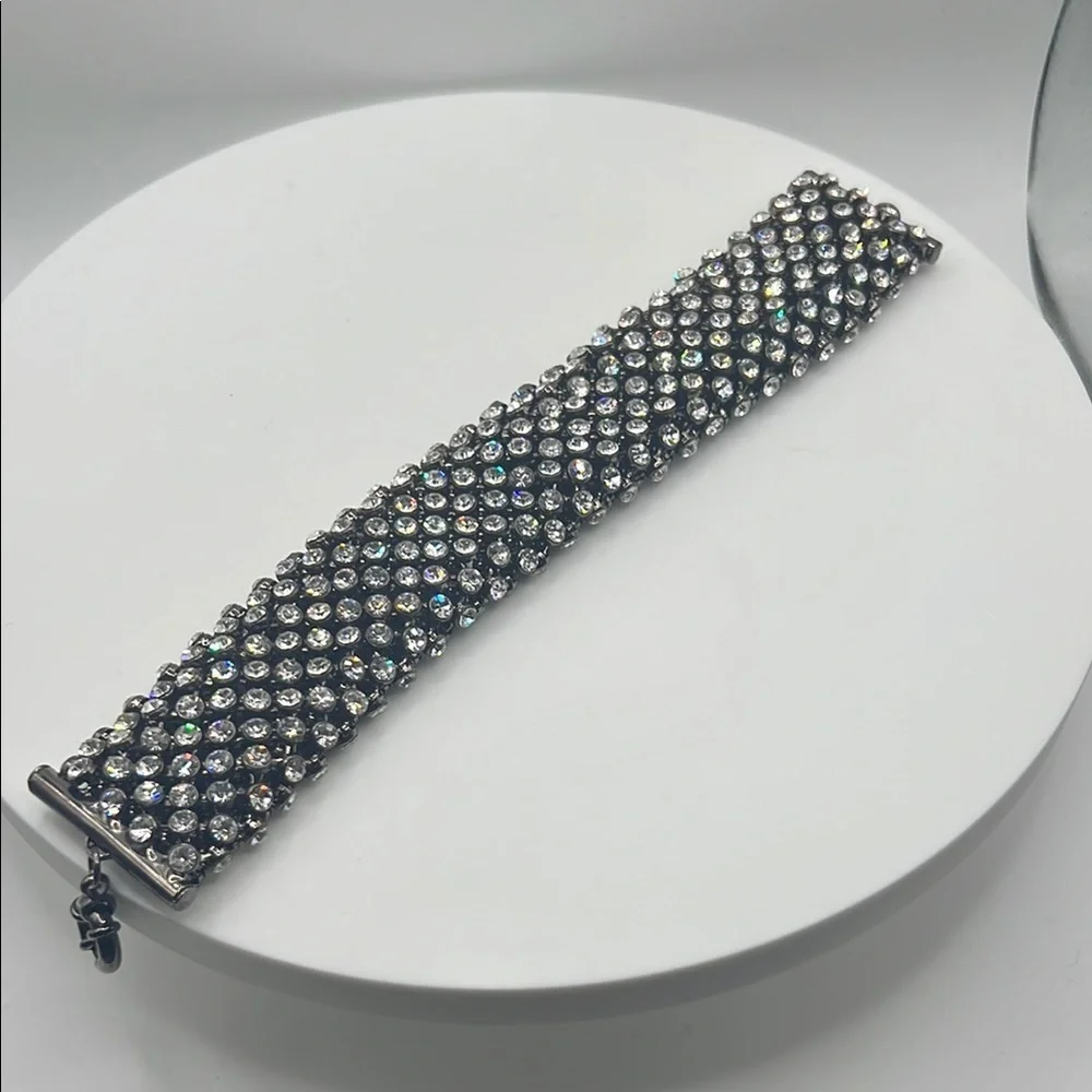 840. Elegant Silver and Black Crystal Bracelet